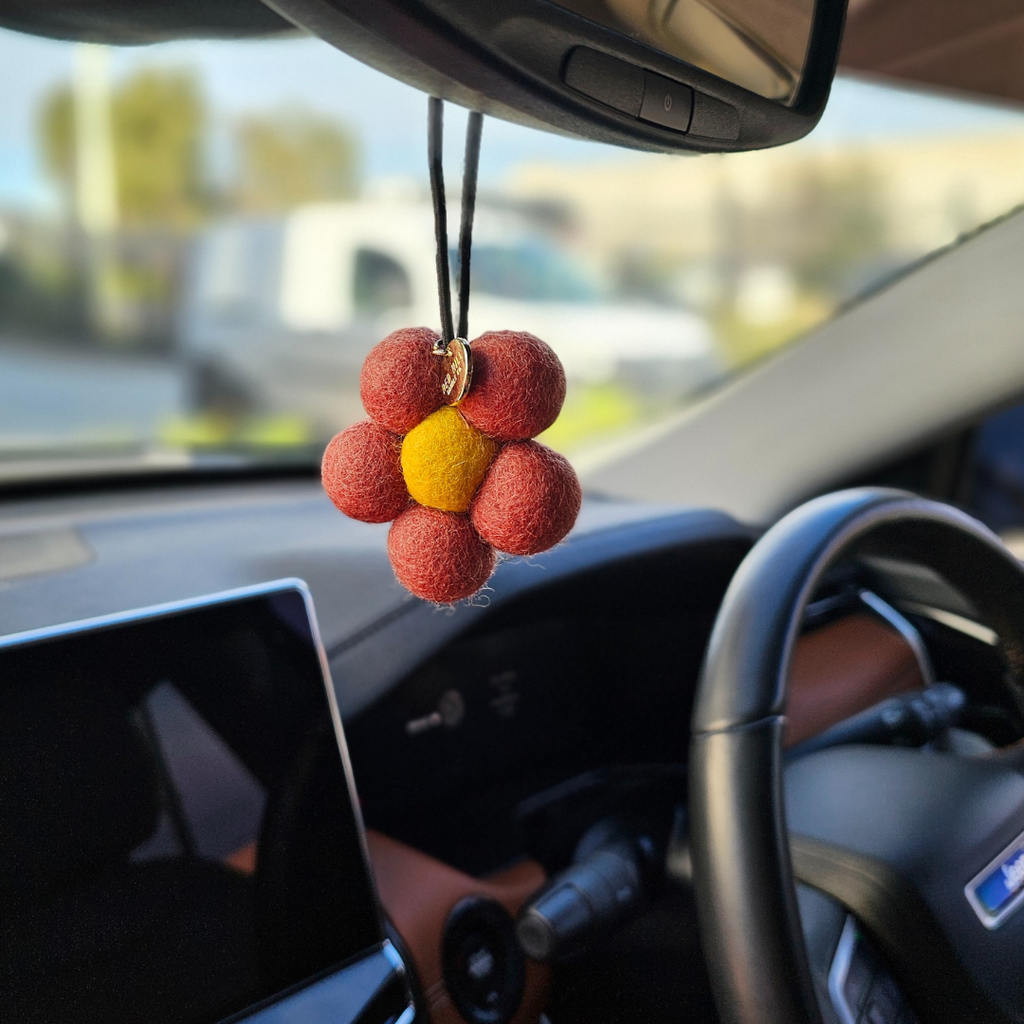 Sandalwood & Vanilla Felt Flower Air Freshener: Pink